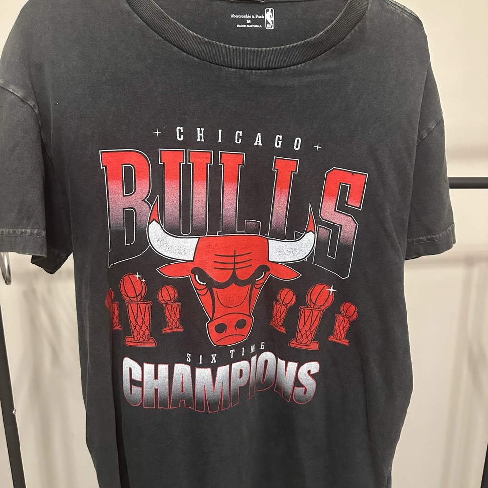 Chicago Bulls Graphic T-Shirt